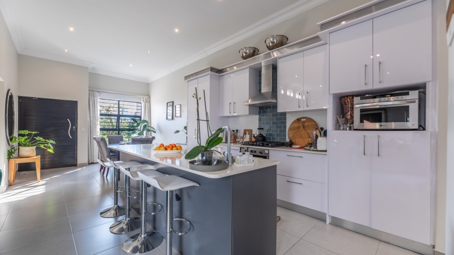 3 Bedroom Property for Sale in Sandown Western Cape